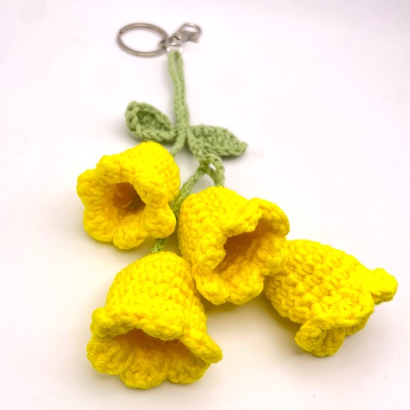 HANDMADE | Yellow Crochet Bouquet | Bag Charm | Keychain (Brand New!) 💘 - Picture 5 of 7